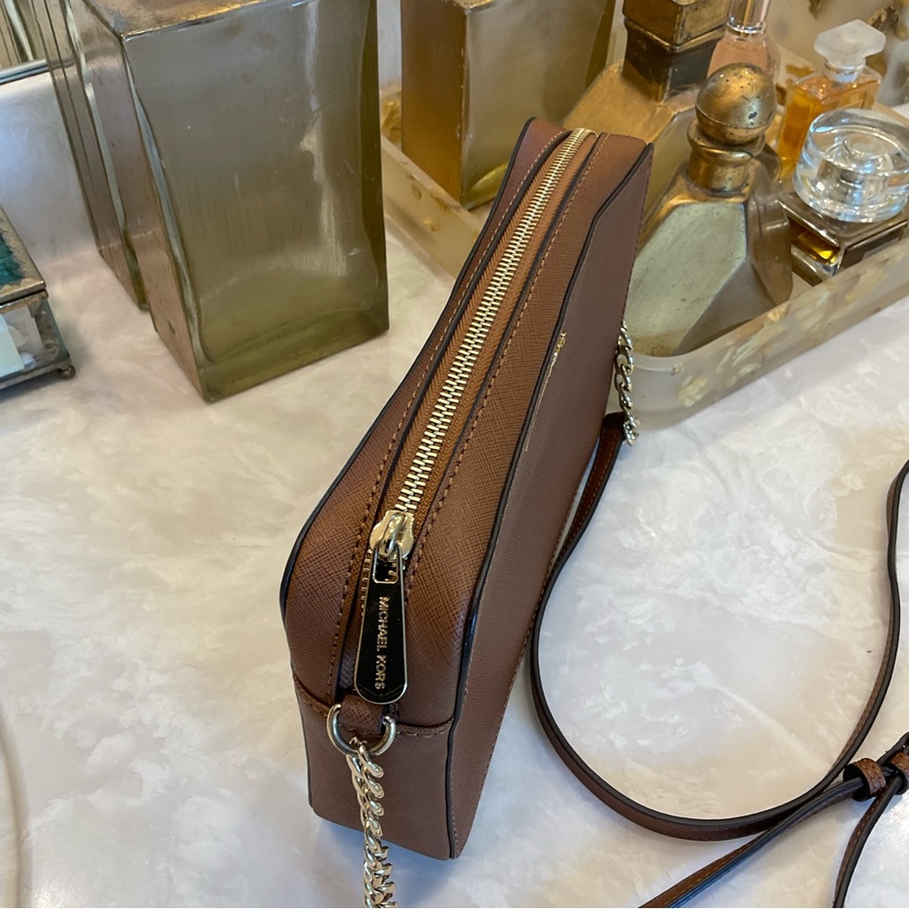 Michael Kors Crossbody / Shoulder bag, Pebbled leather, 9” x 7”, saddle color - Picture 12 of 16